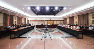 北京保总举办“弘扬劳模精神 凝聚奋进力量”劳模宣讲报告会